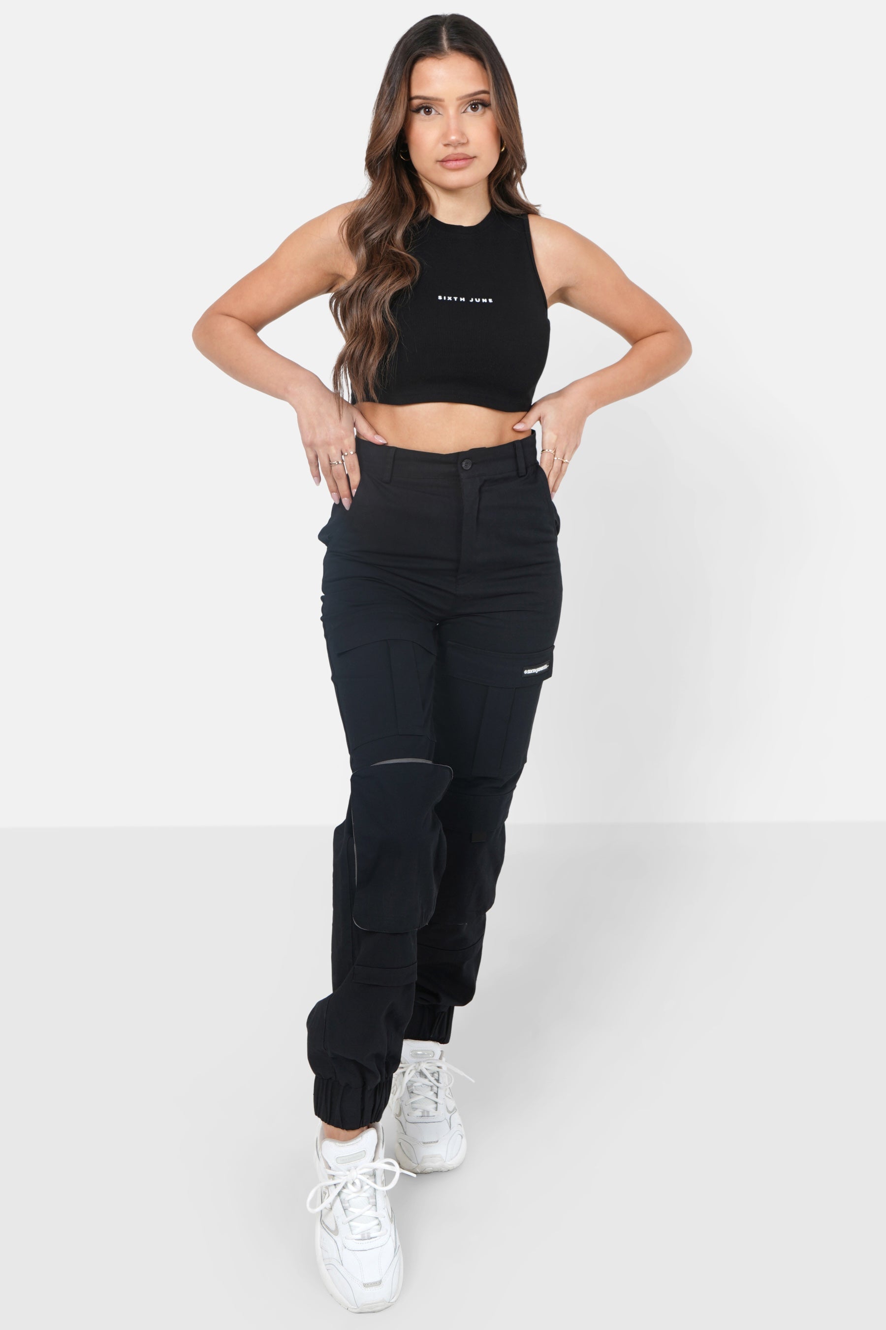 Elastische Knöchel-Cargohose Schwarz