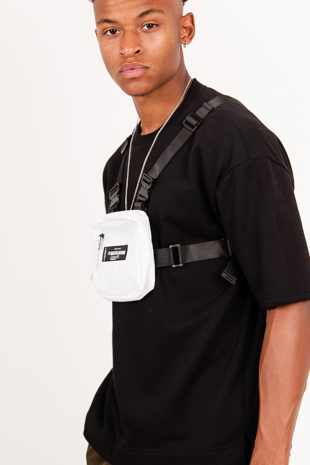 Sixth June - Mini sac poitrine boucle zip logo blanc