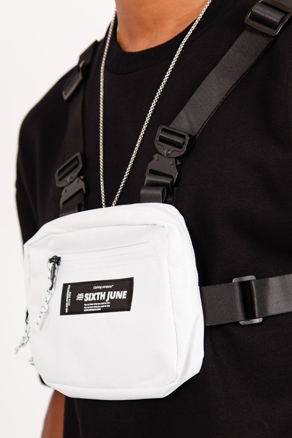 Sixth June - Mini sac poitrine boucle zip logo blanc