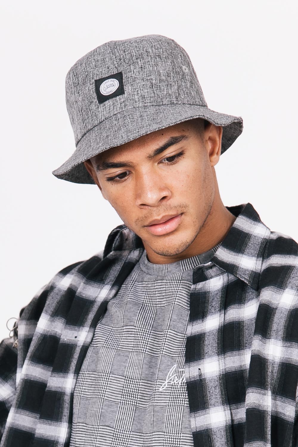 Sixth June - Bob gris 047YS