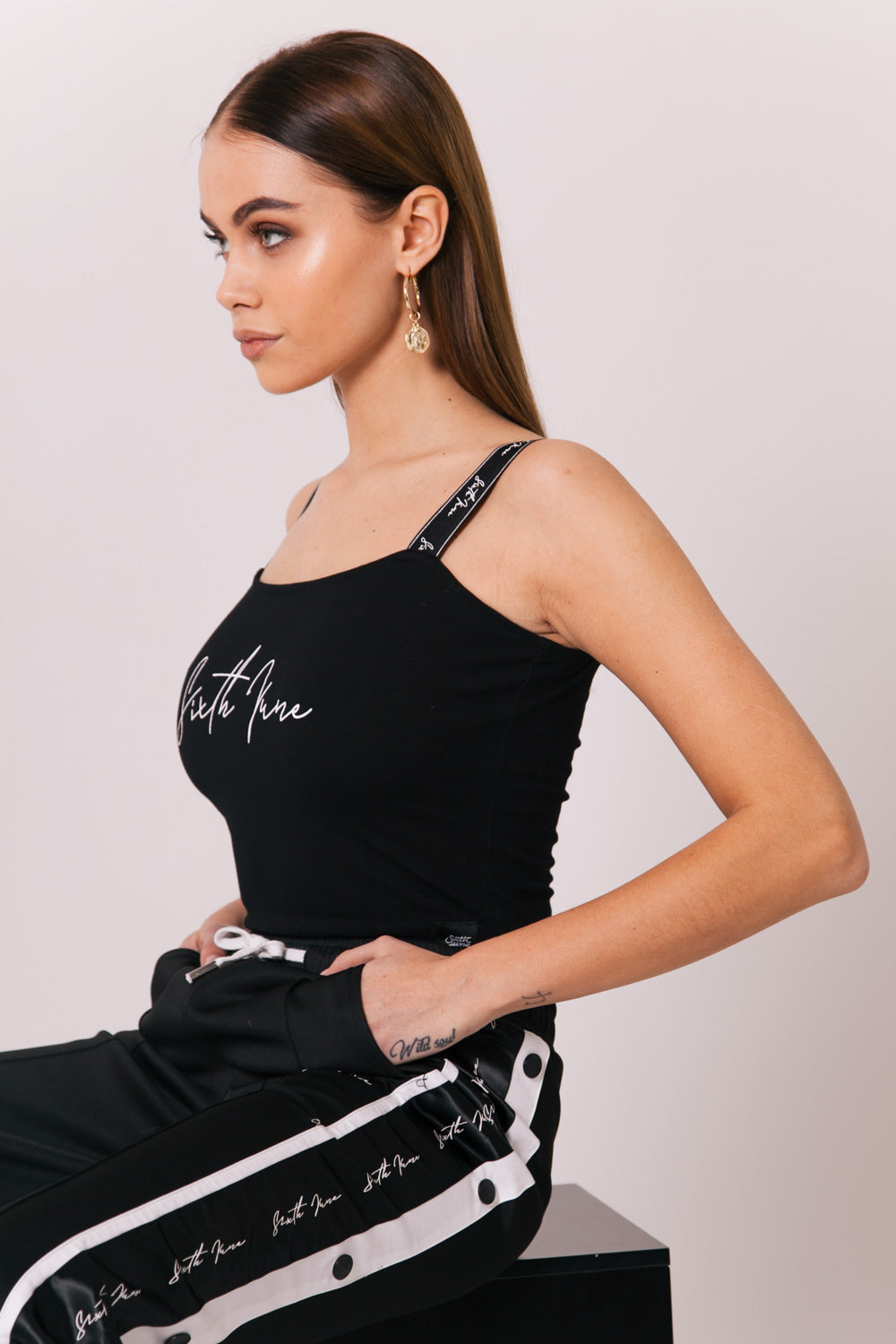 Sixth June - Body logo signature noir