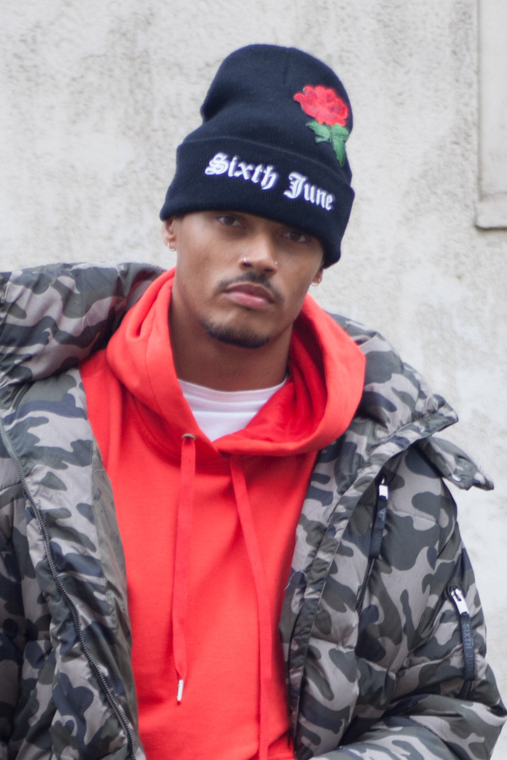 Sixth June - Bonnet brodé roses noir