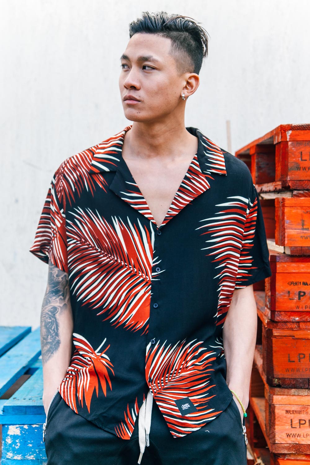 Sixth June - Chemisette large feuilles palmiers noir rouge