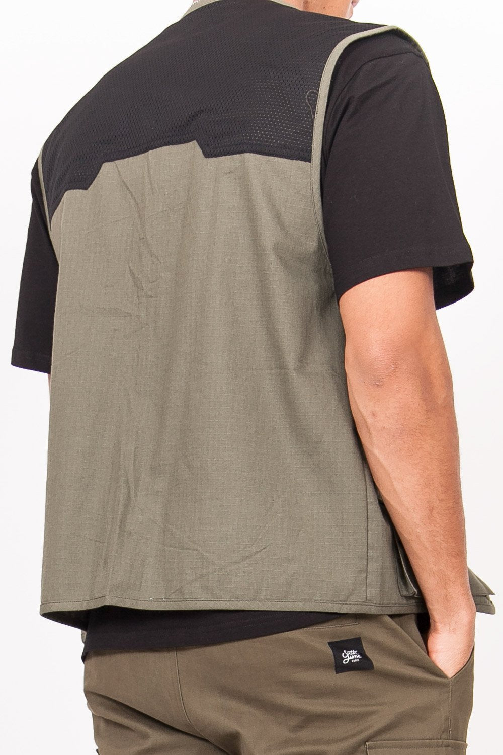 Ärmellose Weste in Khaki mit mehreren Taschen