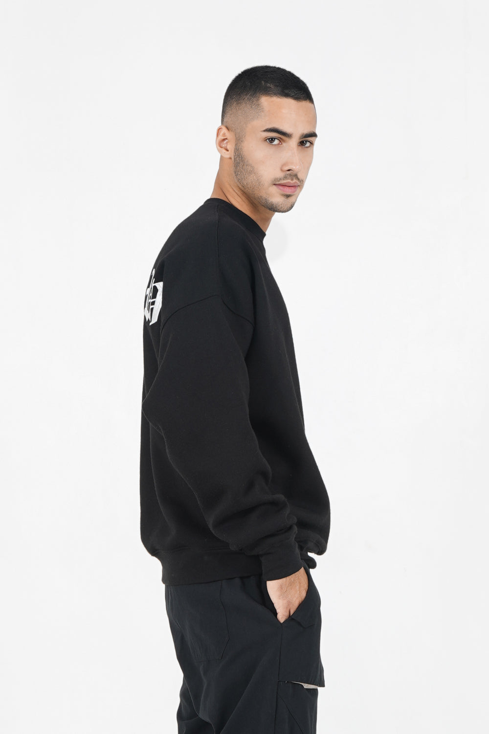 Sixth June - Sweat broderies crew oversize Noir