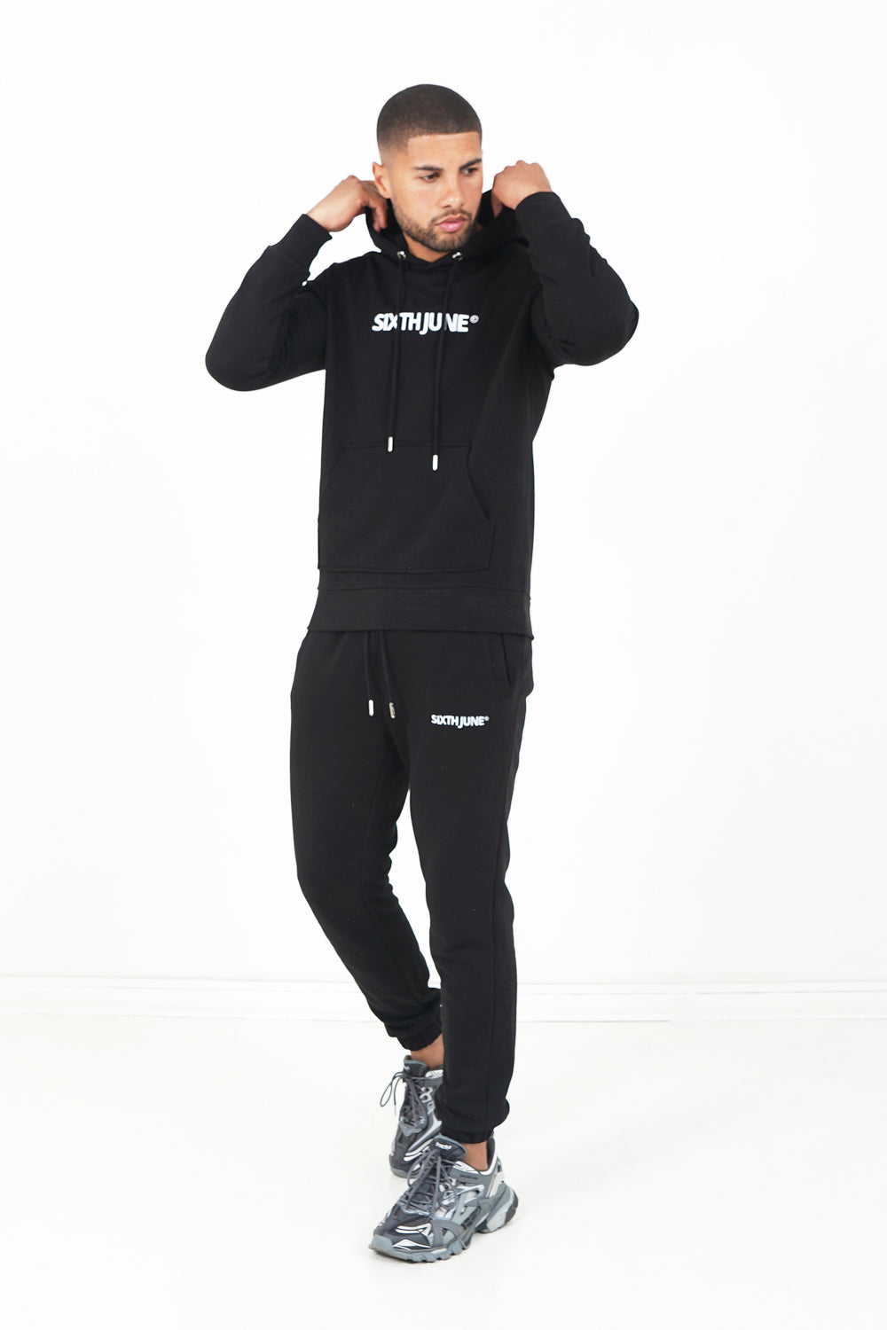 Sixth June - Sweatshirt capuche logo brodé Noir