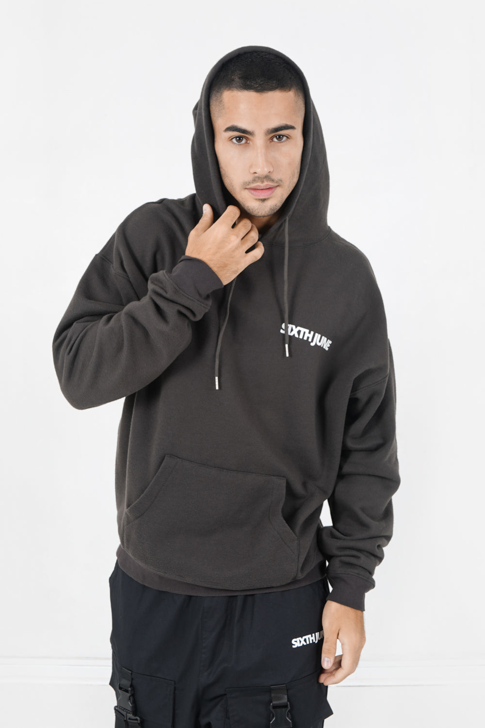 Sixth June - Sweat capuche oversize logo décalé Gris foncé