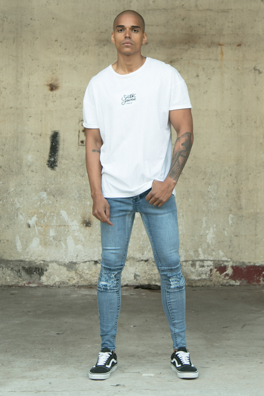 Sixth June - Jean biker déchiré genou bleu