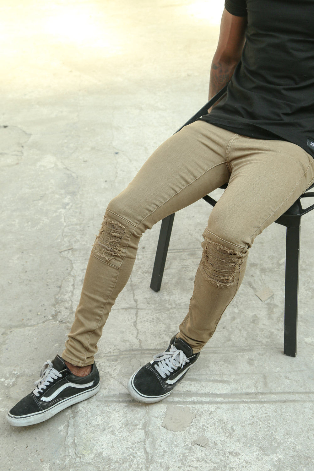 Sixth June - Jean biker déchiré genou beige