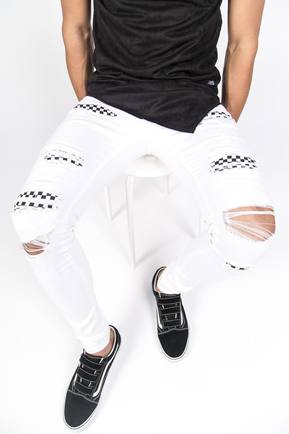 Sixth June - Jean déchiré damier blanc