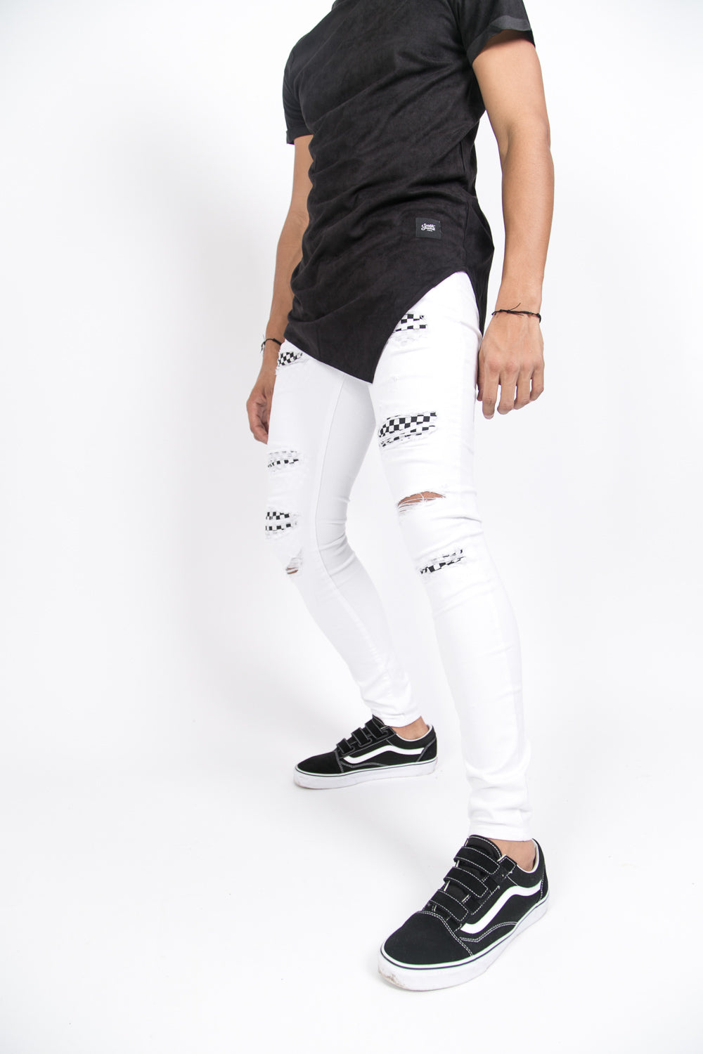 Sixth June - Jean déchiré damier blanc