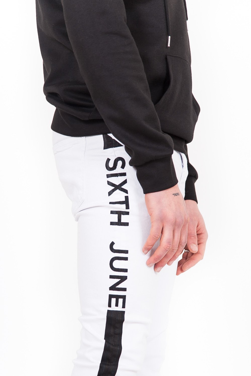 Jean bandes imprimés blanc noir