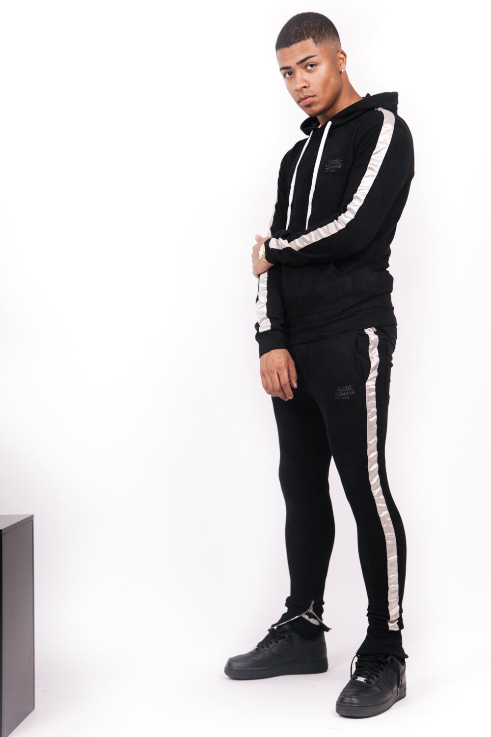 Sixth June - Jogging suédine bandes noir