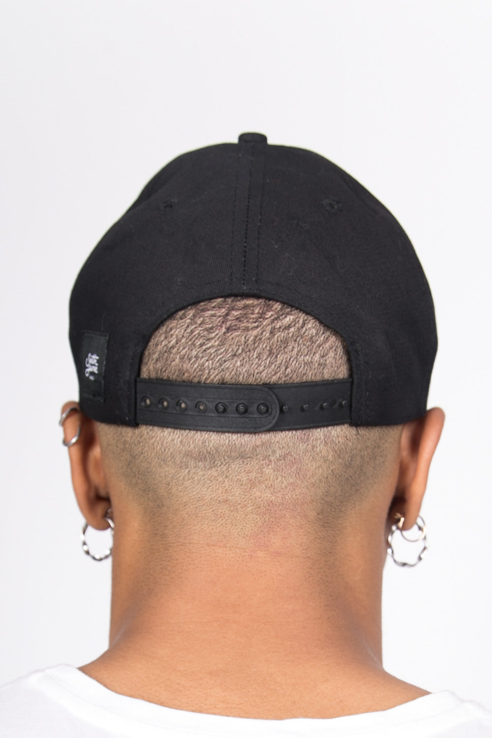 Sixth June - Casquette gothique fleurs noir doré