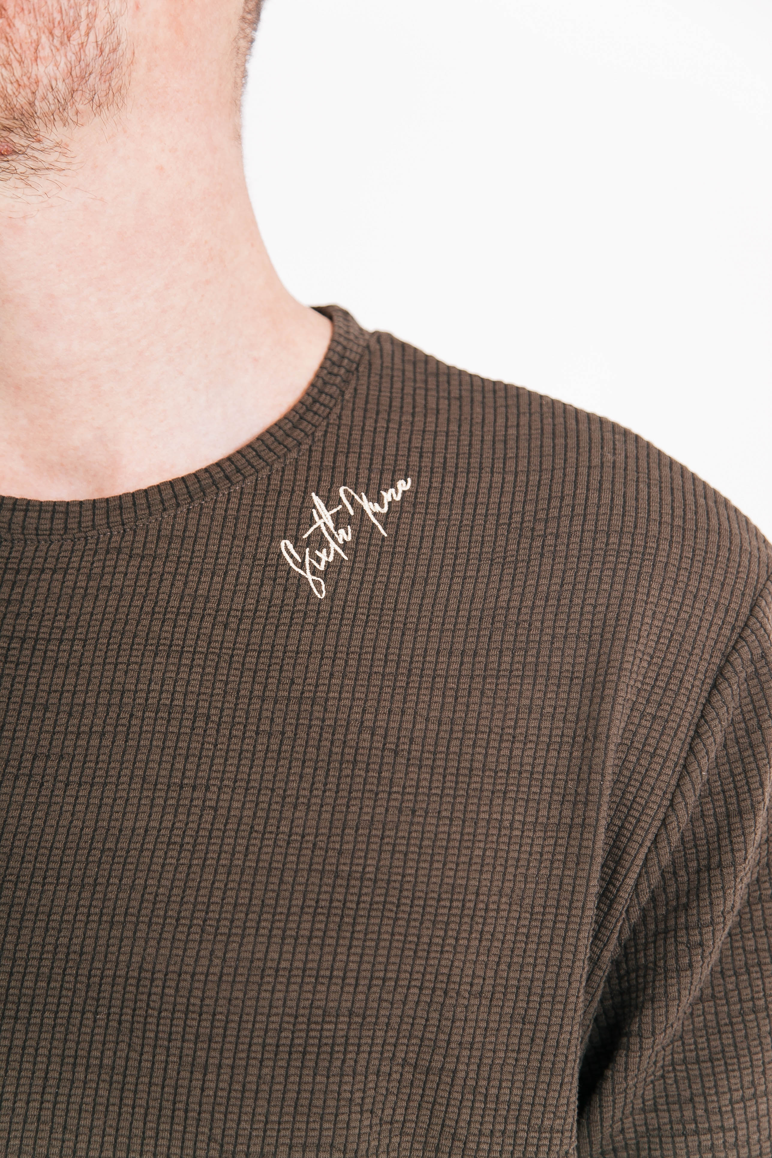 Sixth June - T-shirt gaufré brodé kaki foncé