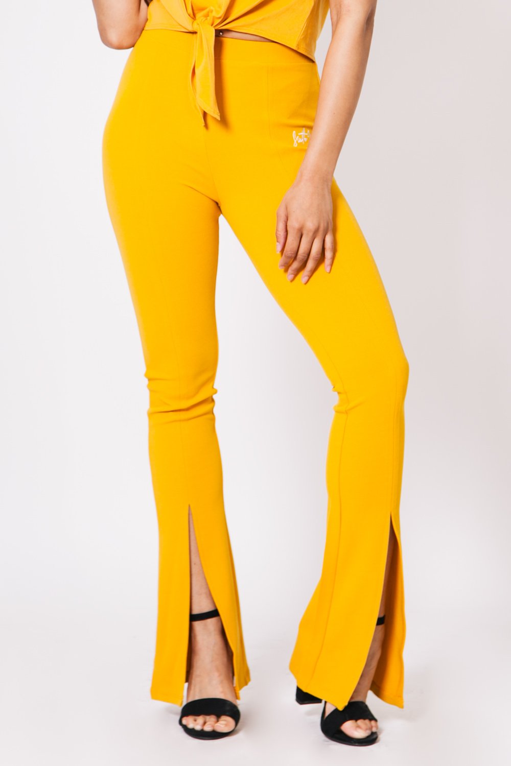 Pantalon flare fente moutarde