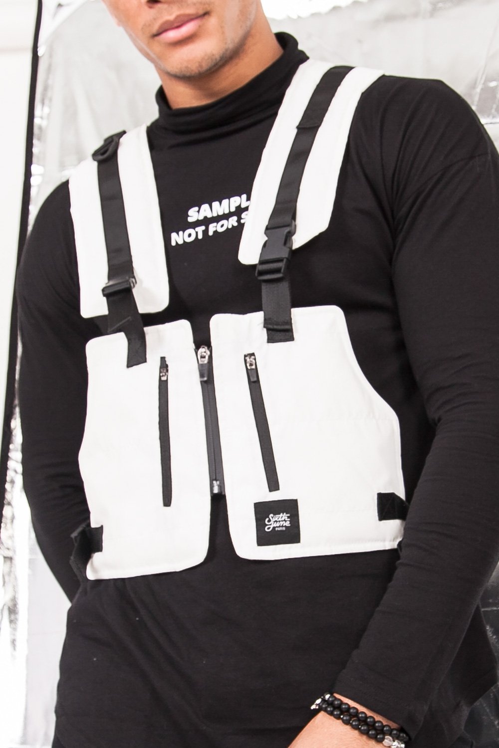 Light Reflective Tactical Vest White Black