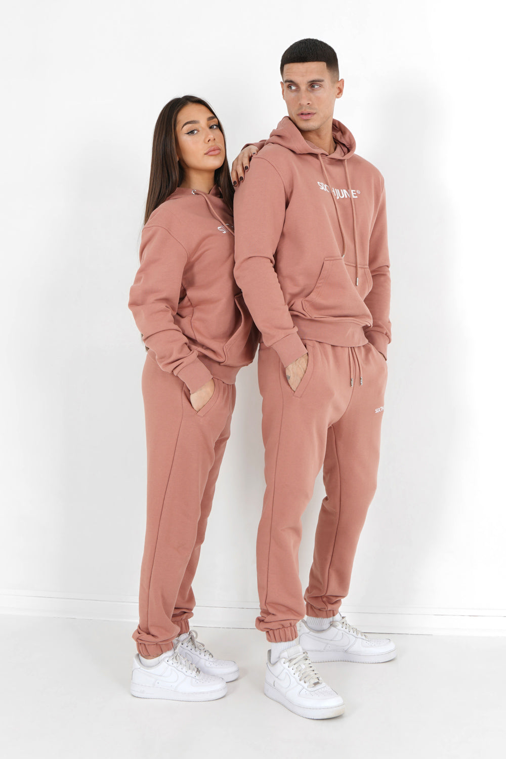 Sixth June - Jogging + sweat capuche logo brodé Rose foncé