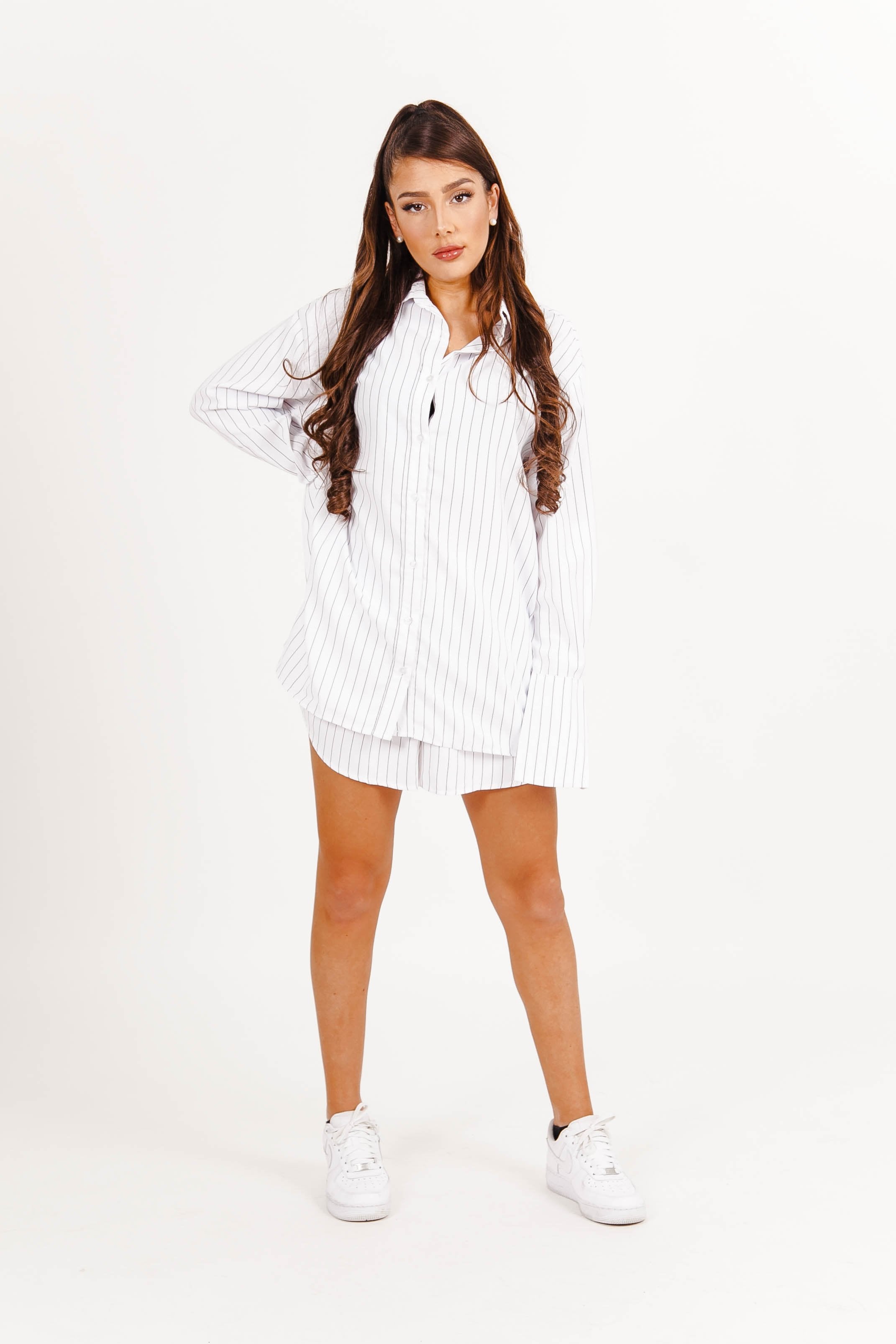 Chemise à rayures large imprimé blanc