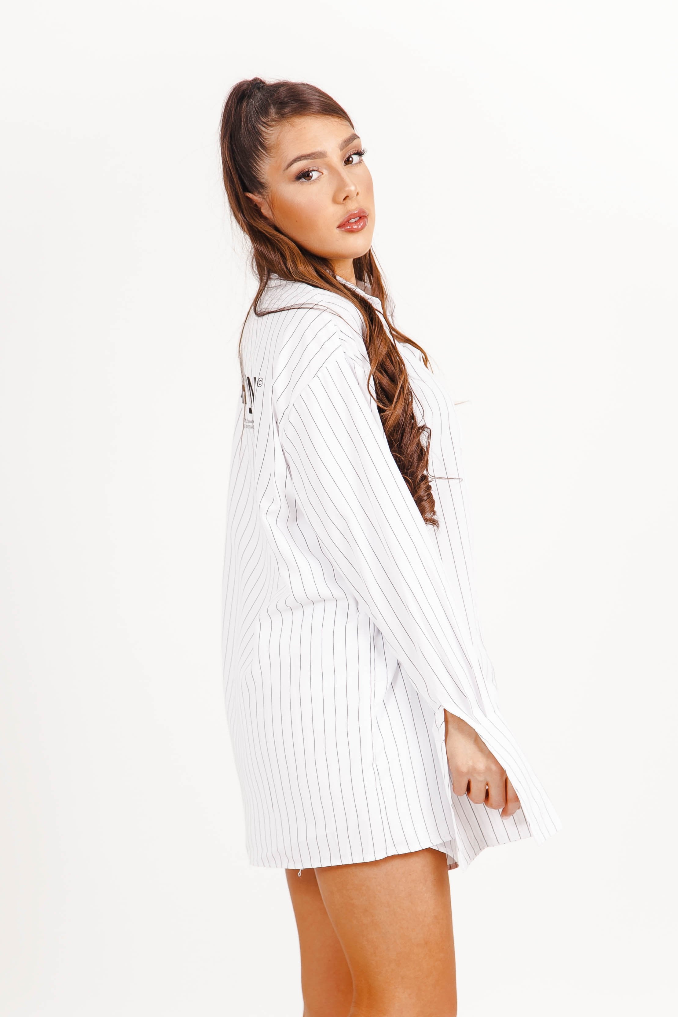 Chemise à rayures large imprimé blanc