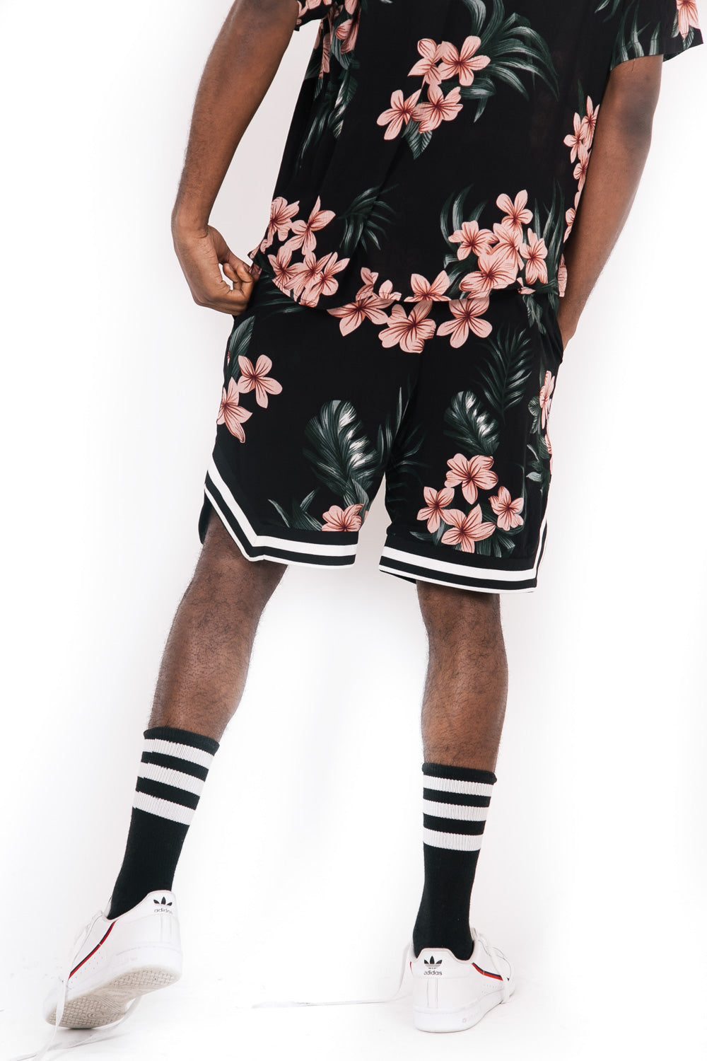 Sixth June - Short floral noir rose