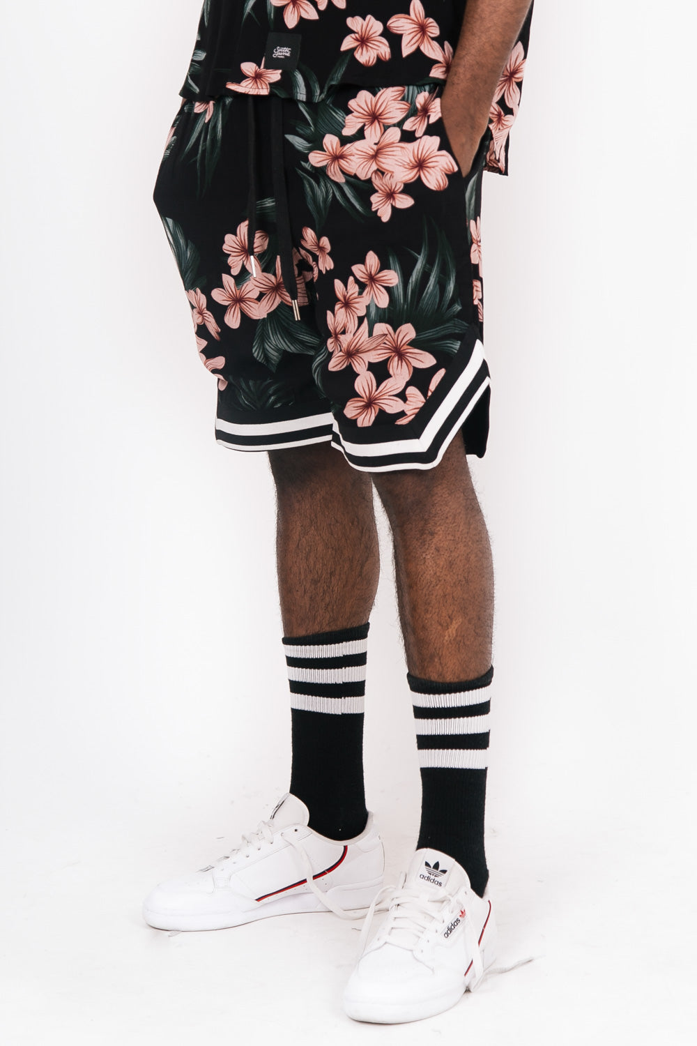 Sixth June - Short floral noir rose