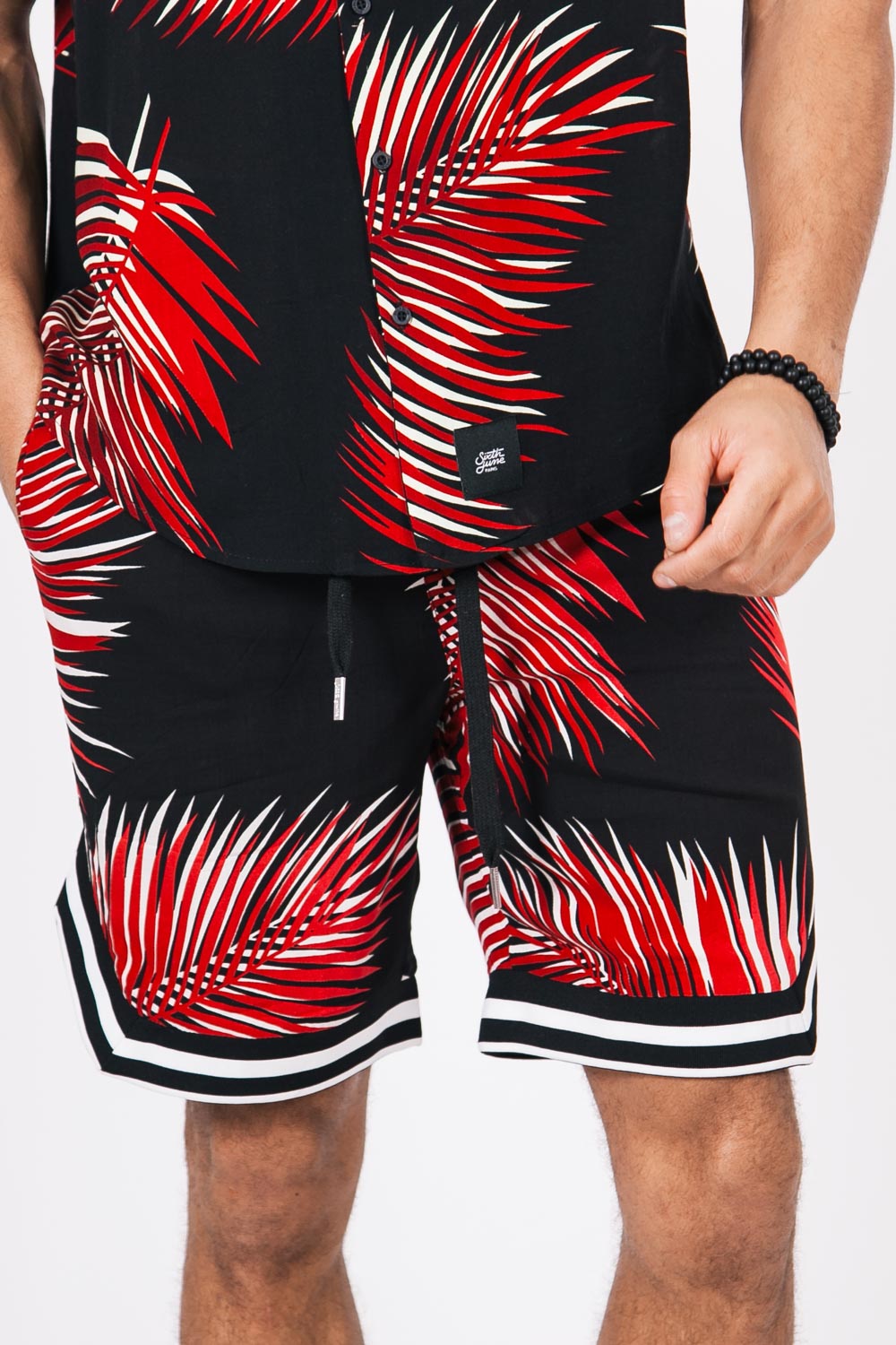 Sixth June - Short feuilles palmiers noir rouge