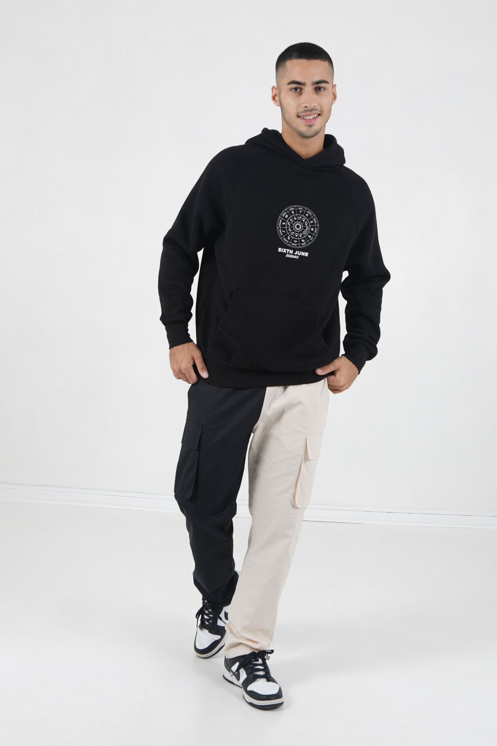 Sixth June - Sweat capuche signes zodiaque Noir