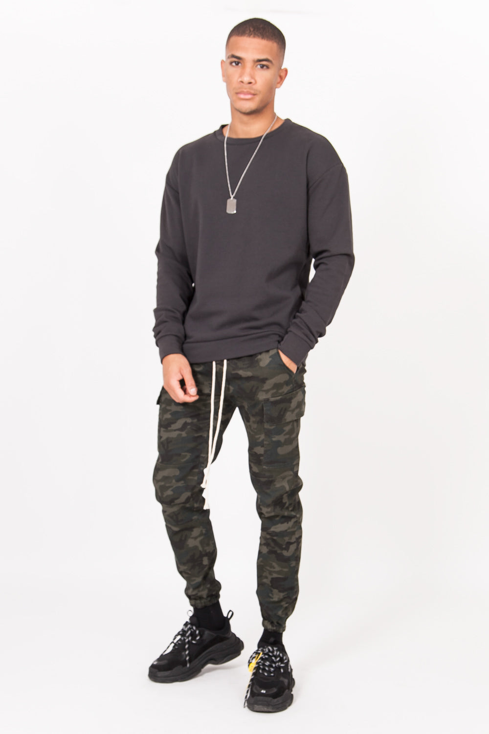 Sixth June - Sweat-shirt col rond classique Sixth June gris foncé