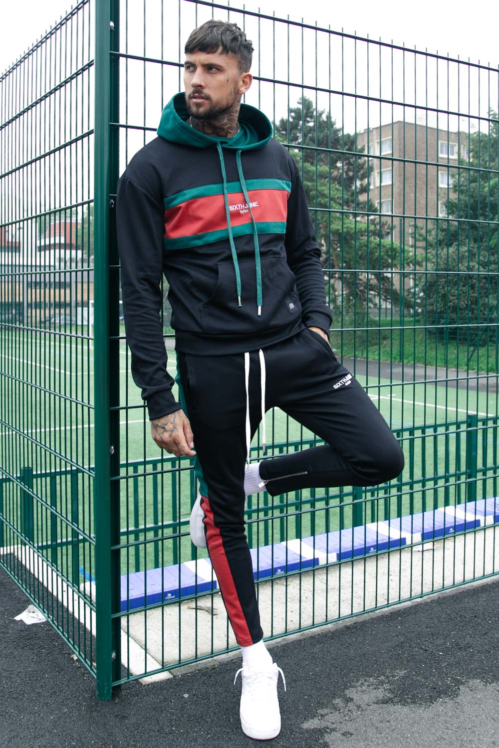 Sixth June - Sweat capuche tricolore noir rouge vert