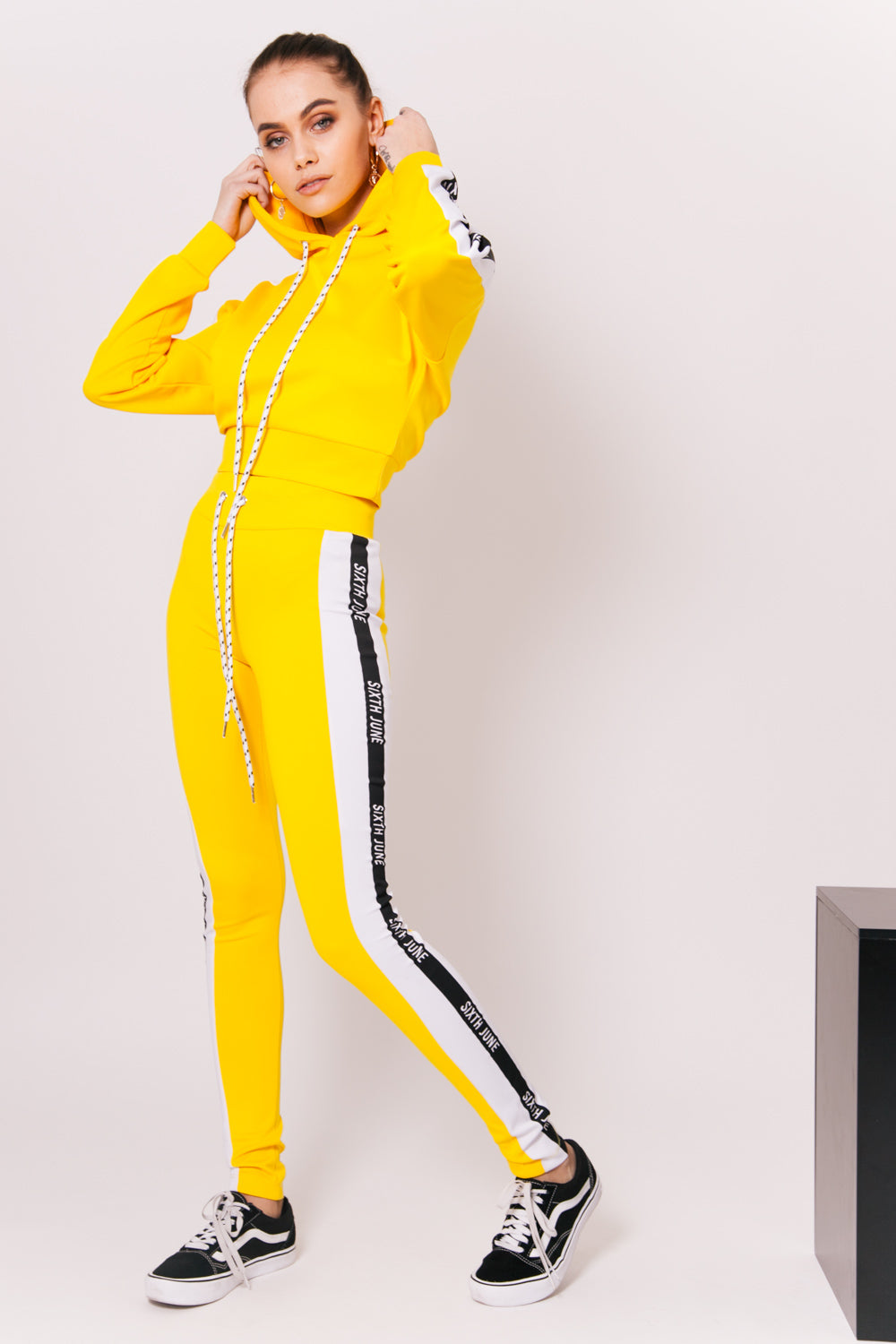 Sixth June - Sweatshirt court bandes logo jaune