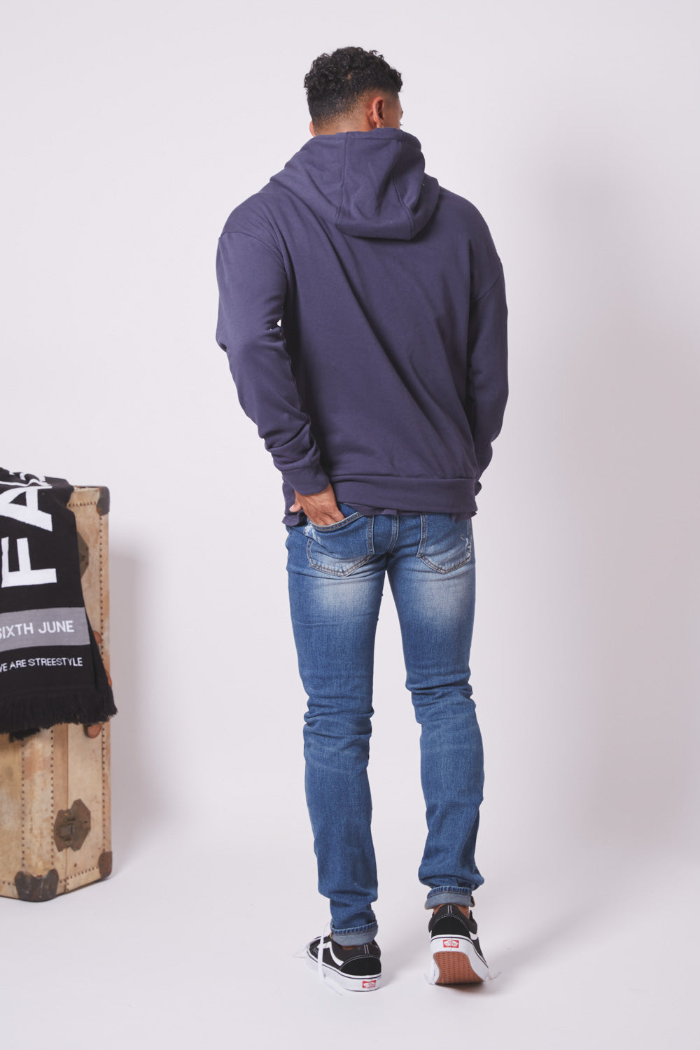 Sixth June - Sweat capuche classique Sixth June bleu foncé