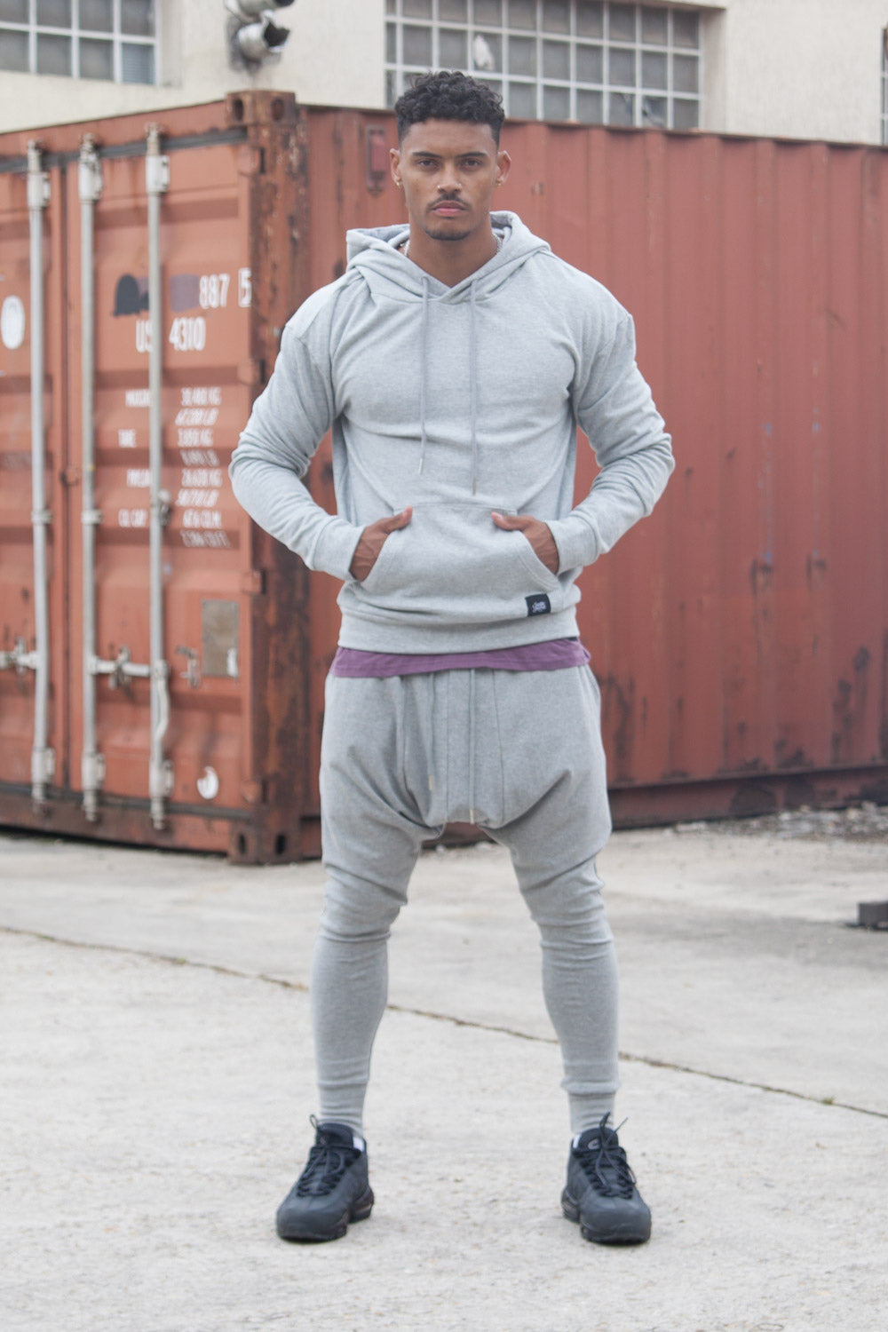 Sixth June - Sweat capuche classique Sixth June gris clair