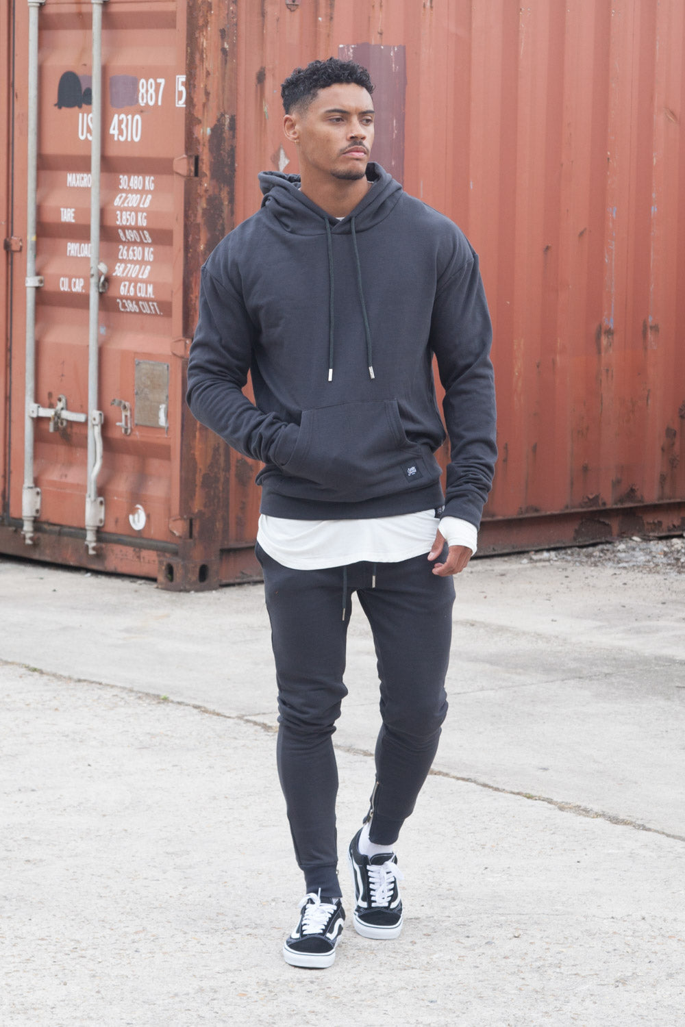 Sixth June - Sweat capuche classique Sixth June gris foncé