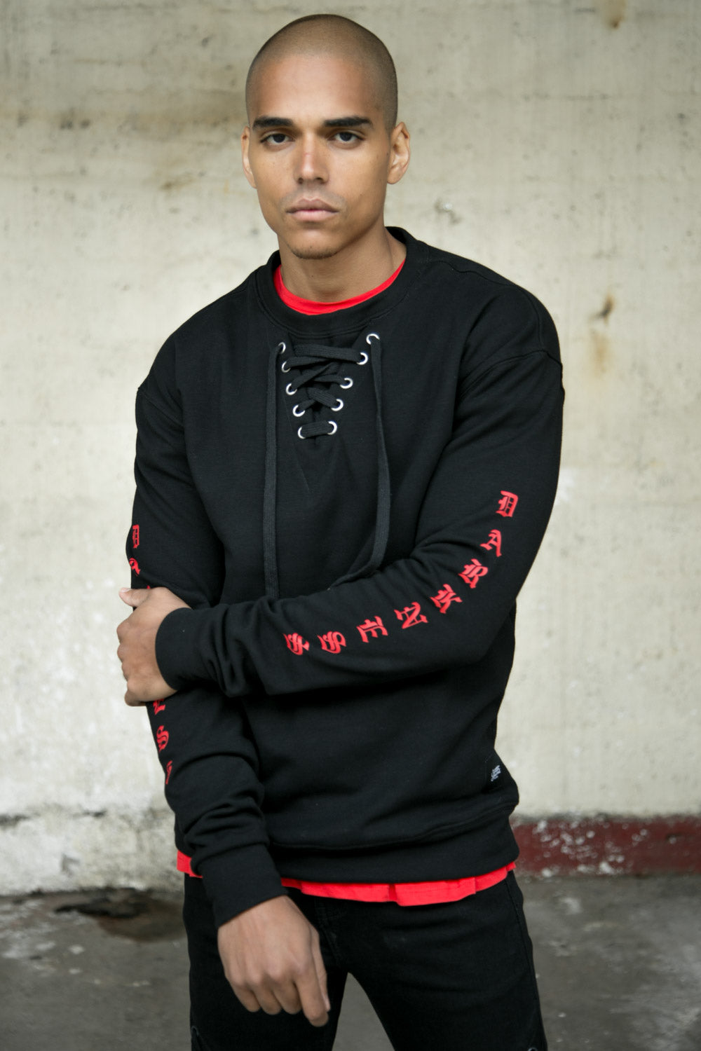 Sixth June - Sweat lacets typo gothique Sixth June noir