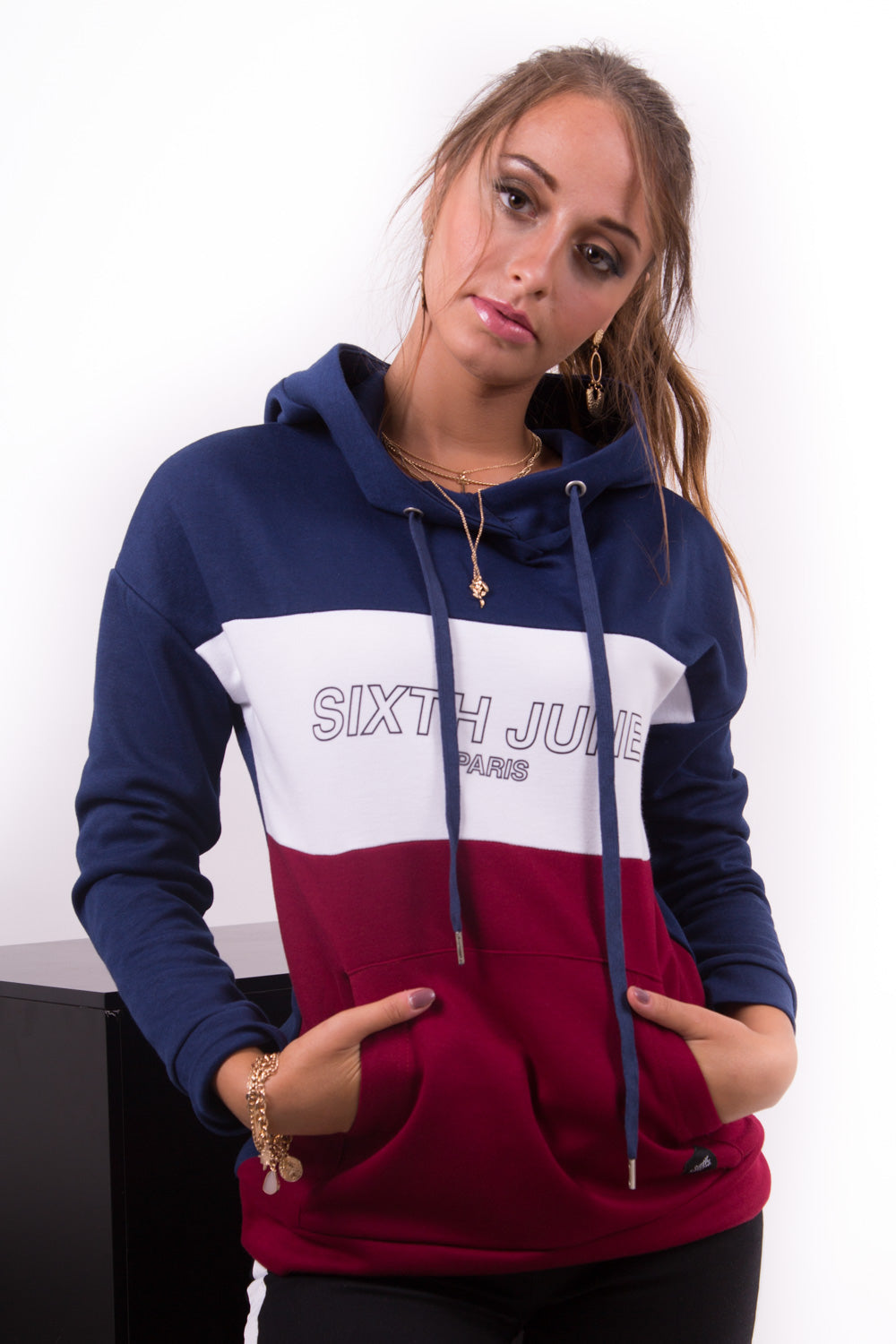 Sixth June - Sweat capuche tricolore texte rouge bleu blanc