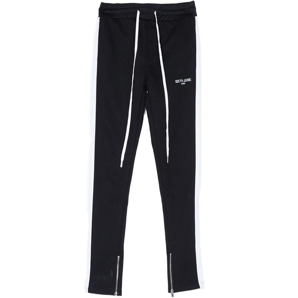 jogger with plain tapes