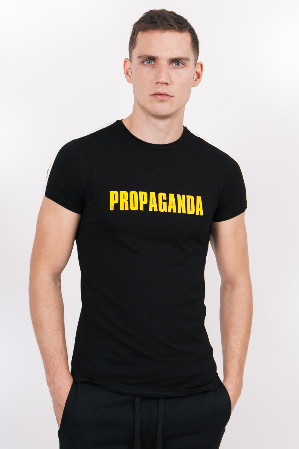 Sixth June - T-shirt Propaganda bandes noir