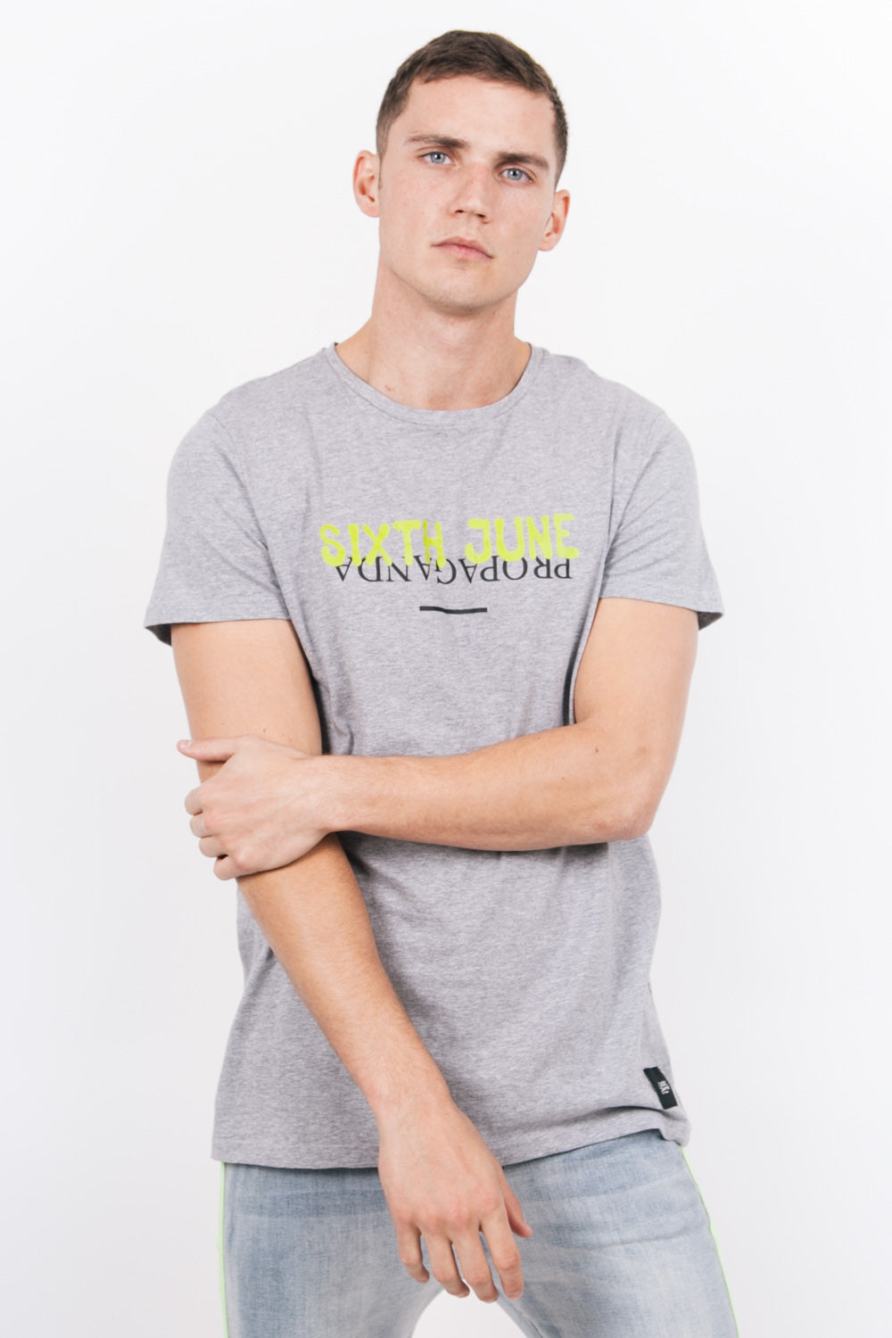 Sixth June - T-shirt long Propaganda fluo gris