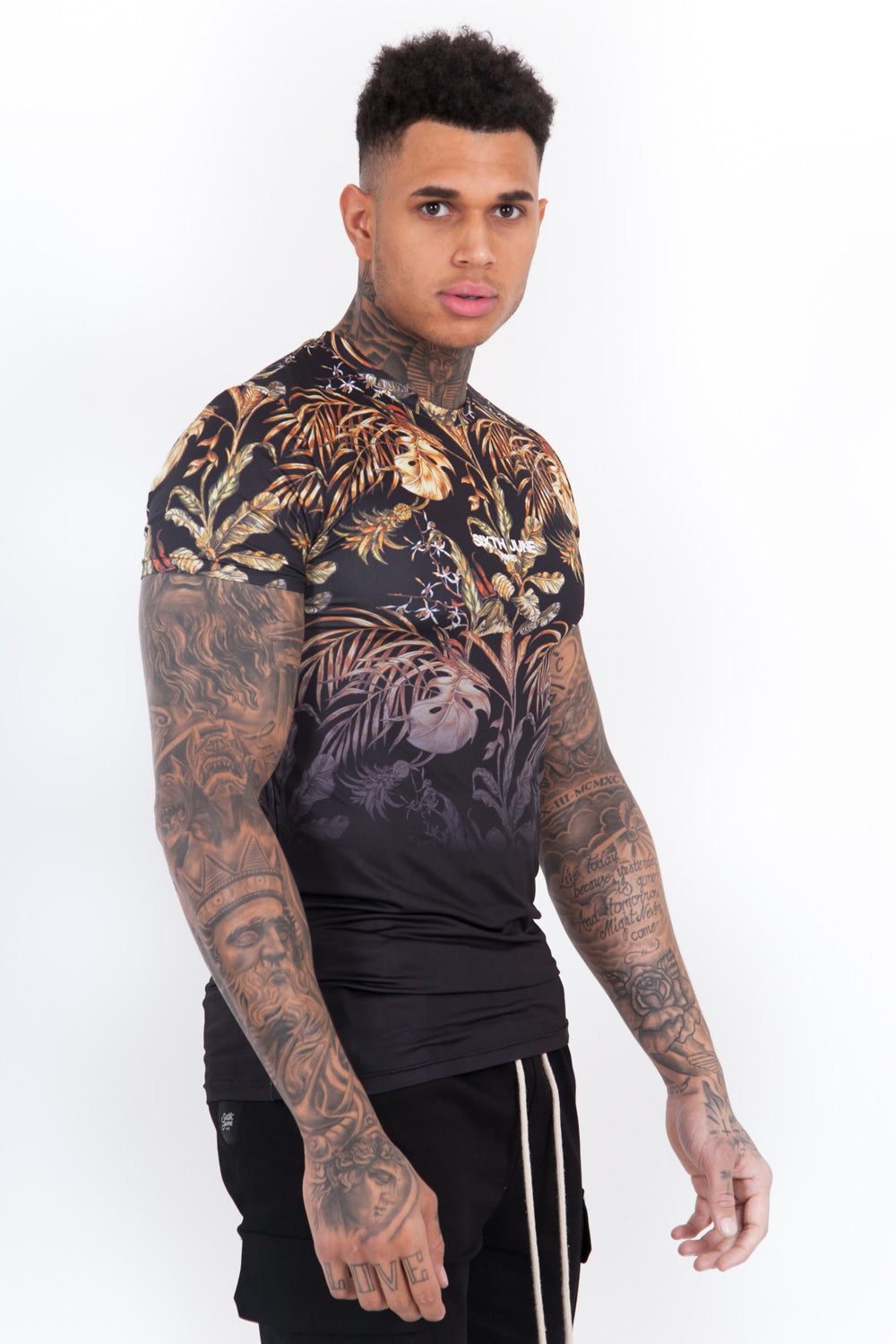Sixth June - T-Shirt tropical dégradé noir or