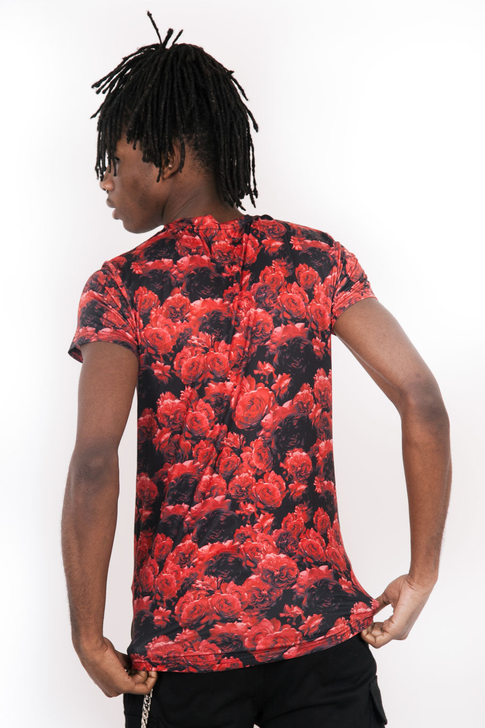 Sixth June - T-Shirt all-over roses noir rouge