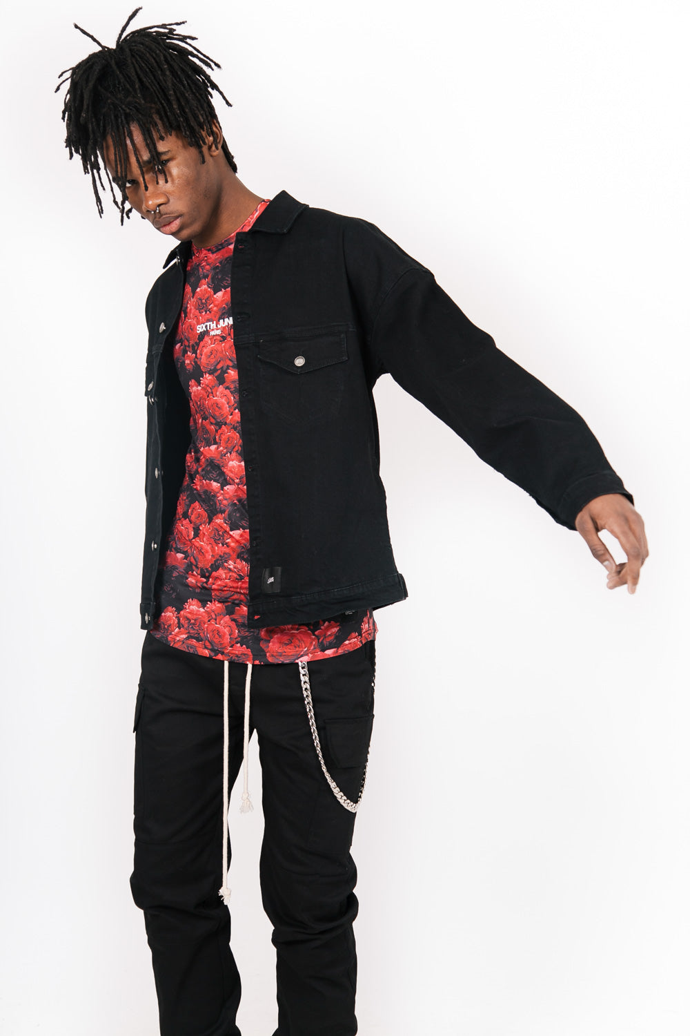 Sixth June - T-Shirt all-over roses noir rouge