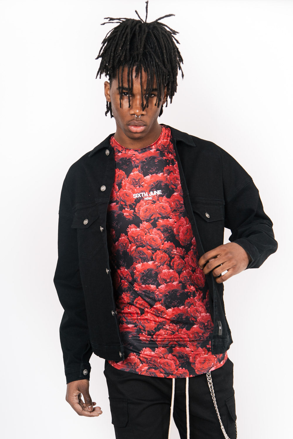 Sixth June - T-Shirt all-over roses noir rouge