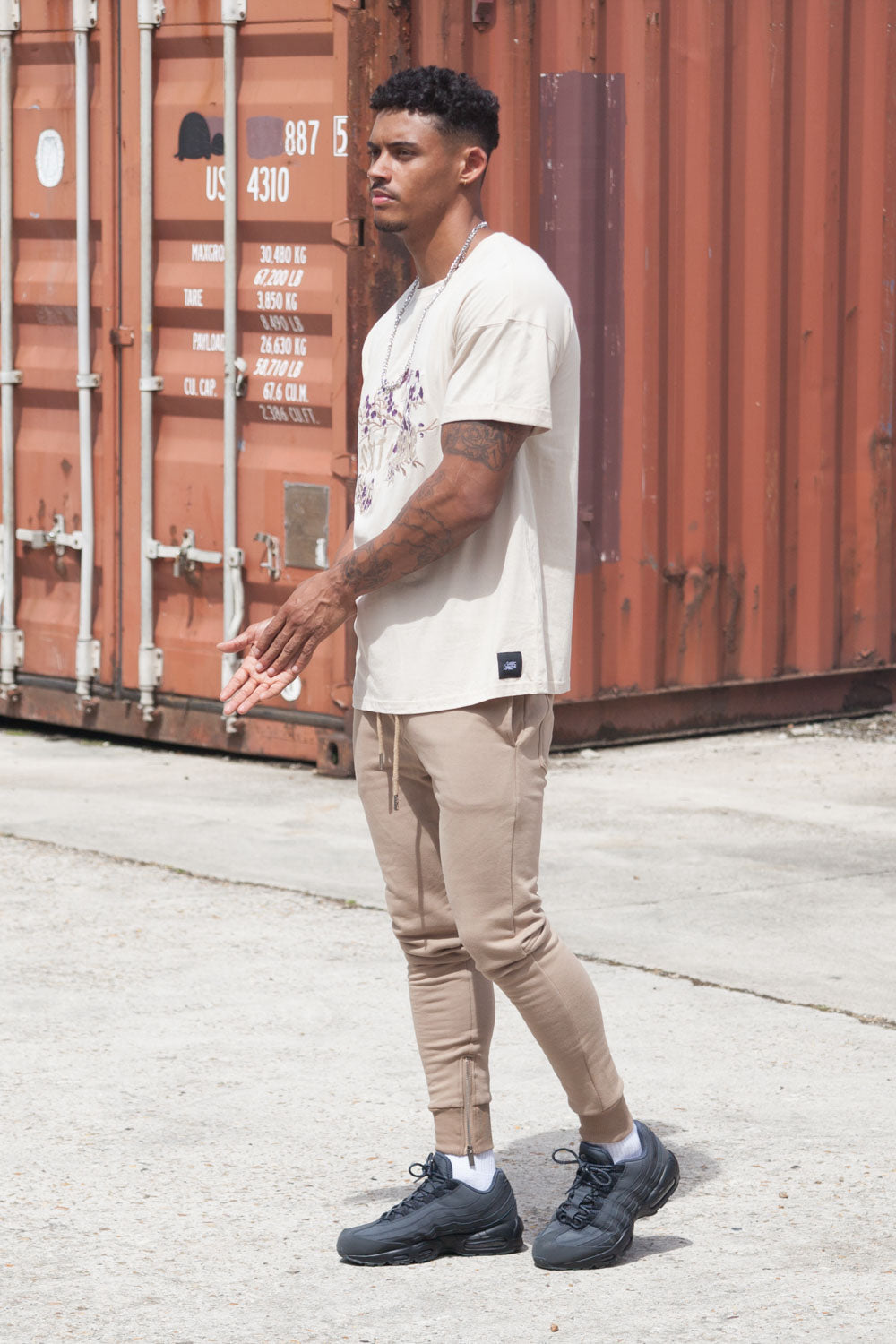 Sixth June - T-shirt brodé fleuri beige