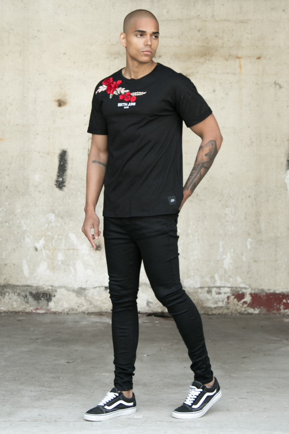 Sixth June - T-shirt brodé fleurs noir