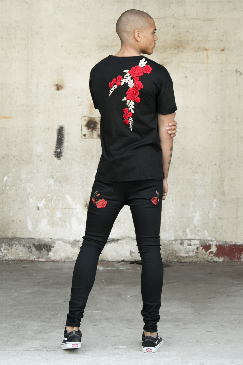 Sixth June - T-shirt brodé fleurs noir