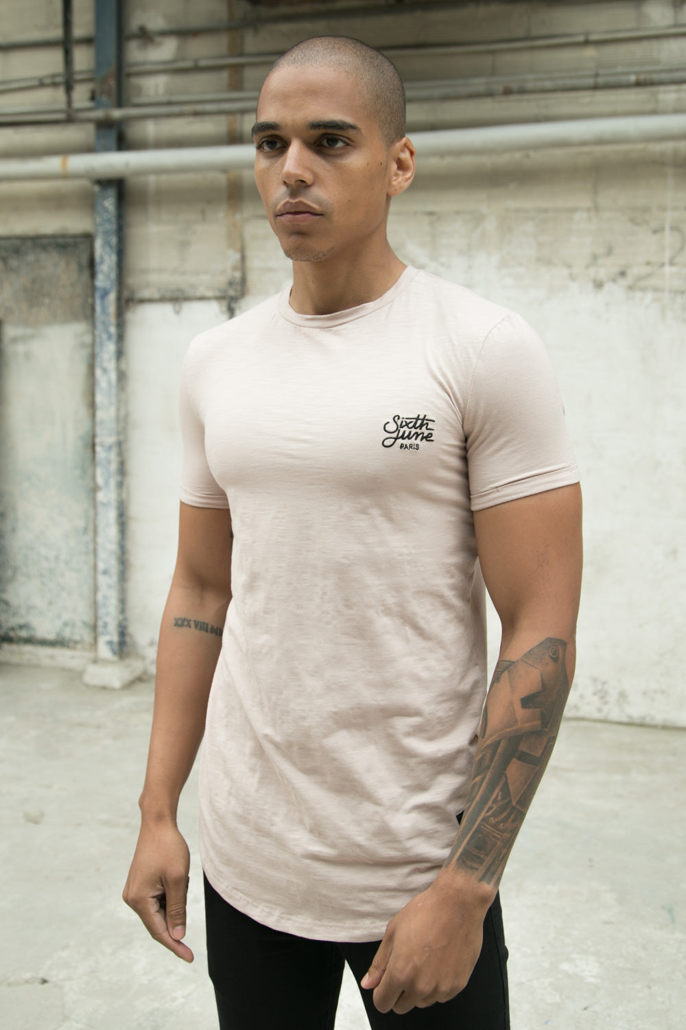 Sixth June - T-shirt moulant logo rose clair