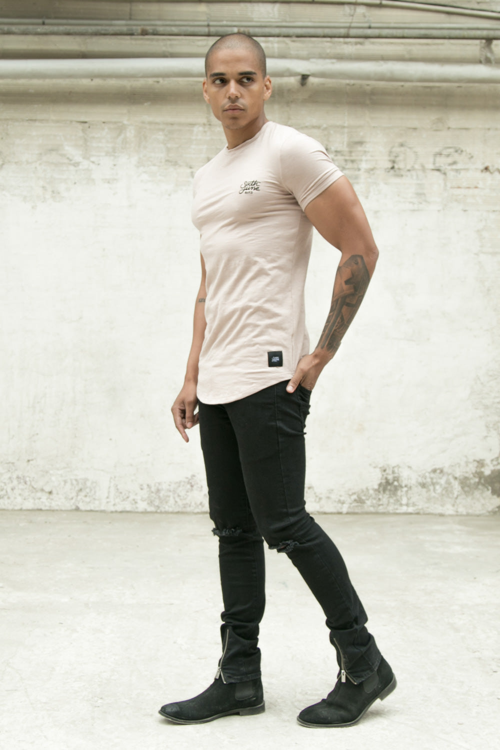 Sixth June - T-shirt moulant logo rose clair