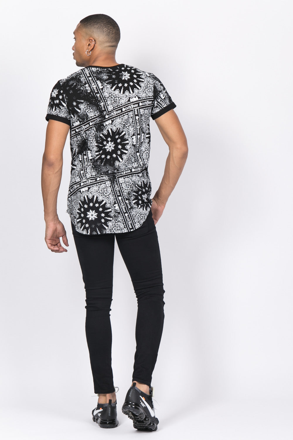 Sixth June - T-shirt all over bandana noir