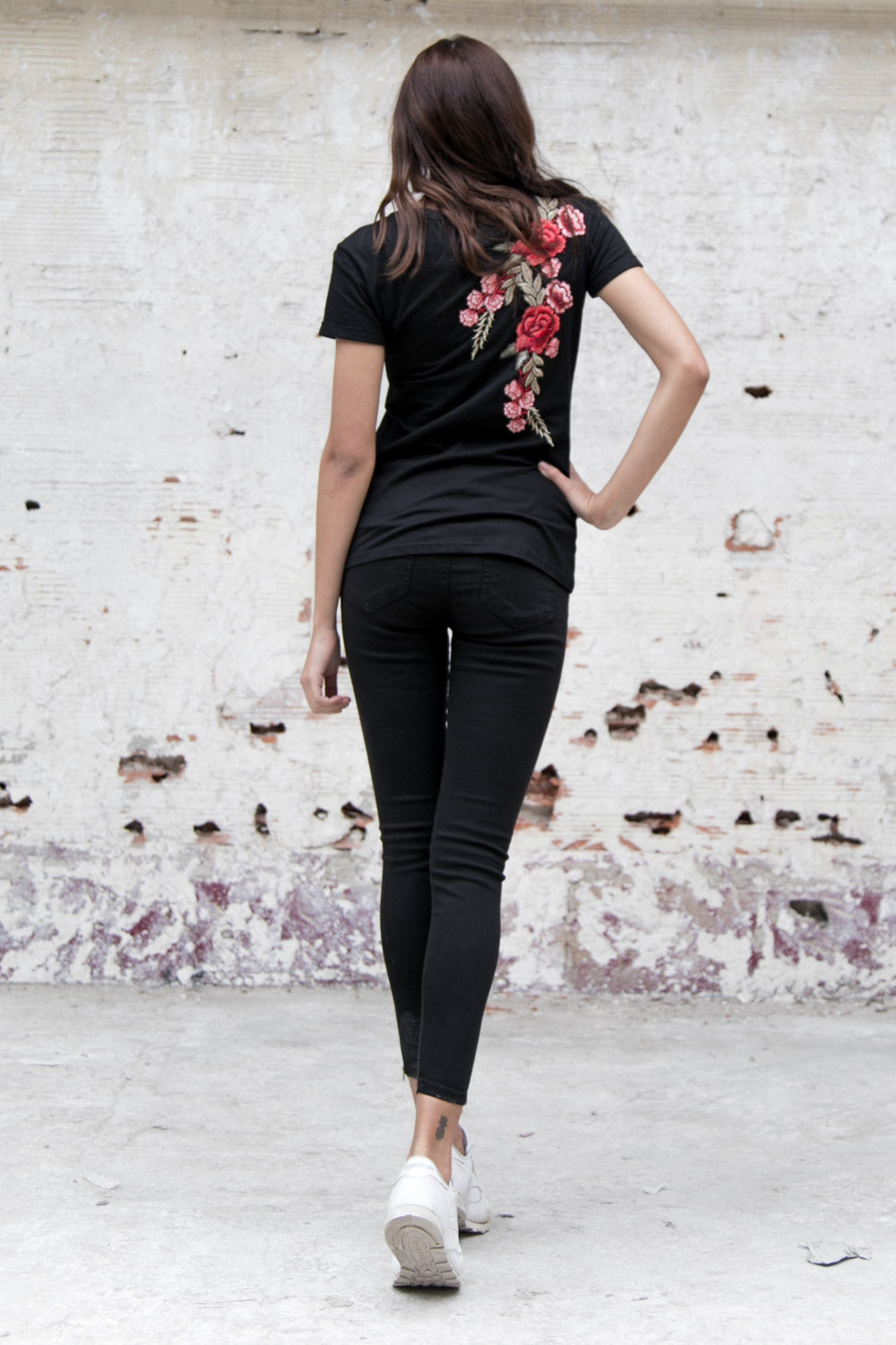 Sixth June - T-shirt brodé fleurs noir